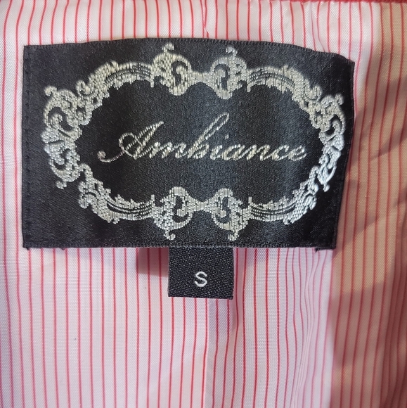 Ambiance Red blazer with striped lining Size Small - Picture 4 of 8